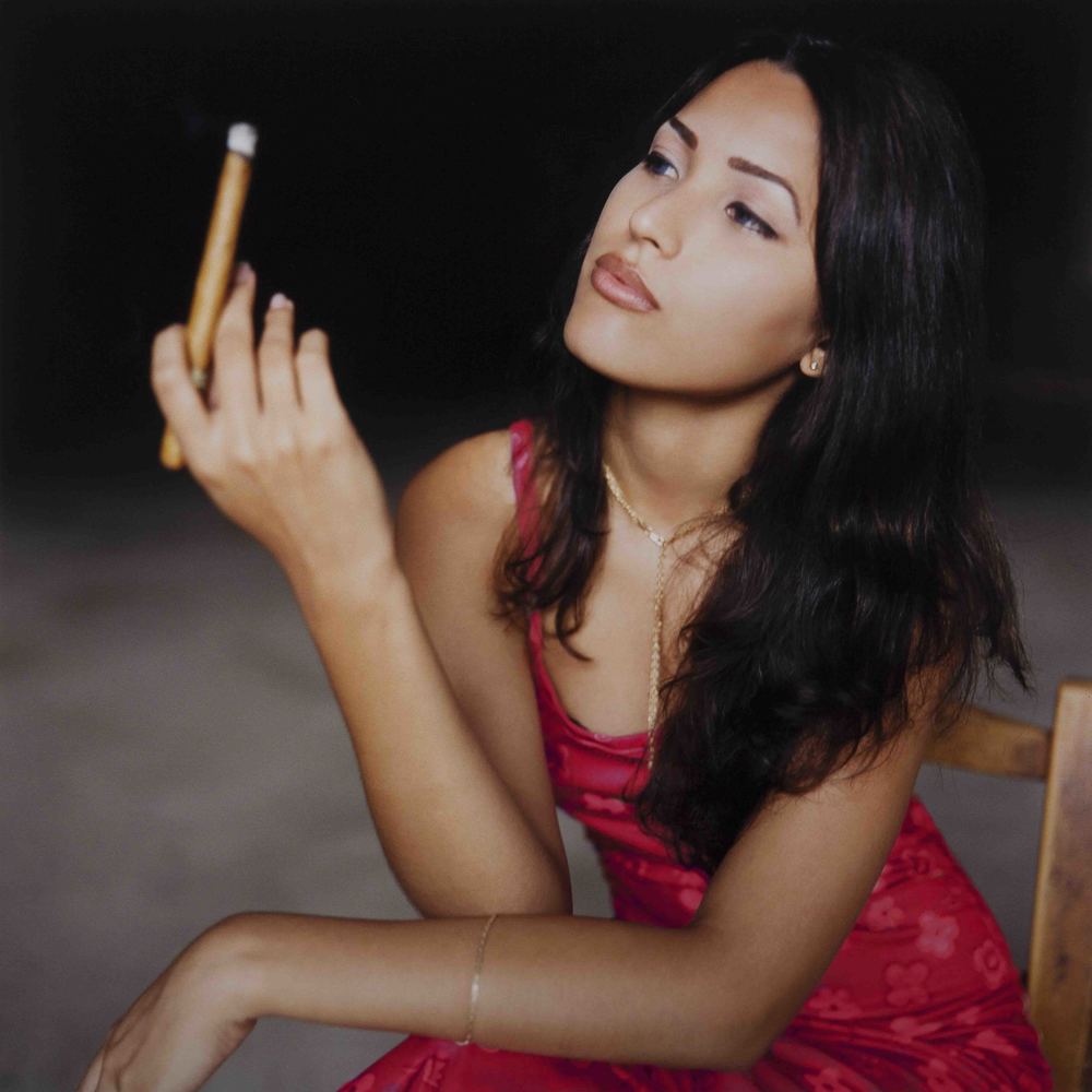 smoking cigarettes women of asian Photos