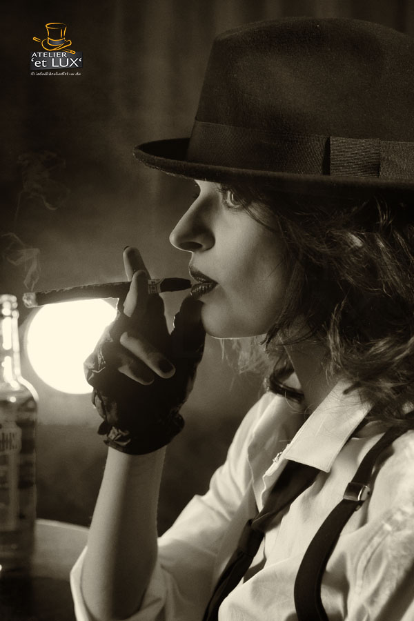 B&W Cigar Ladies Soking HAT