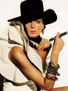 TOP 100 Daria Werbowy Candaian Celebrity Model Nude Smoking