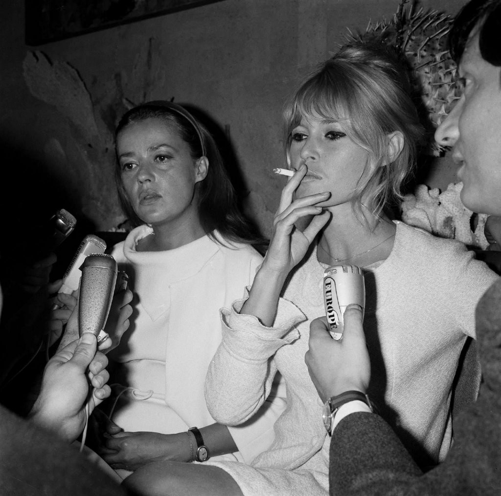 TOP 400 Brigitte Bardot Smoking and HOT Photos – The CigarMonkeys