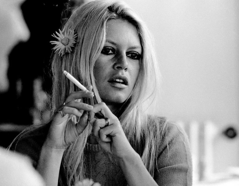 TOP 400 Brigitte Bardot Smoking and HOT Photos – The CigarMonkeys