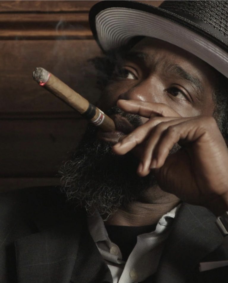 NFL legend Ed Reed Famous Cigar Smokers (18 photos) The CigarMonkeys