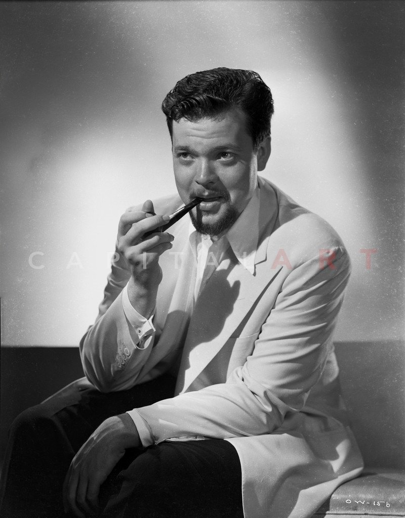 Orson_Welles_-_Cigar_Idol_-Smoking