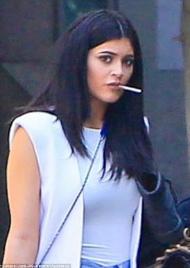 Kylie Jenner – famous female celebrity smokers – (36 photos) – The