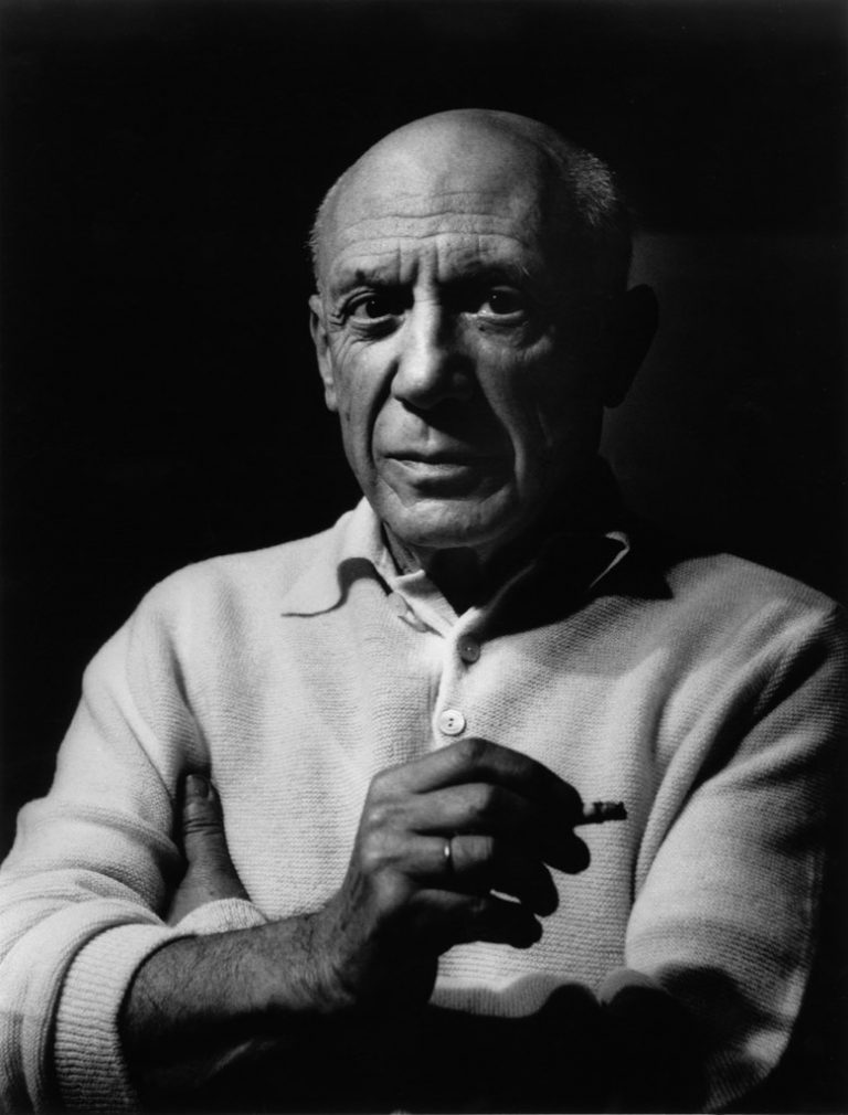 TOP 111 Photos     Pablo Picasso smoking cigar pipe cigarette